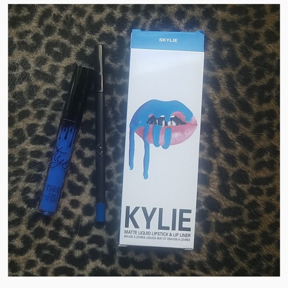 Skylie Lip Kit